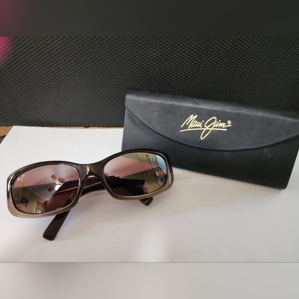 Maui Jim Brown Sporty Sunglasses